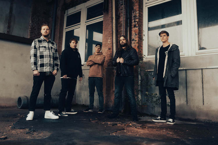 Bandfoto Beyond Confidence